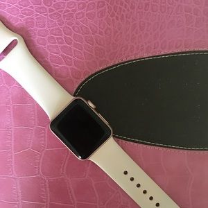 Rose Gold Apple Watch-series 2/38mm